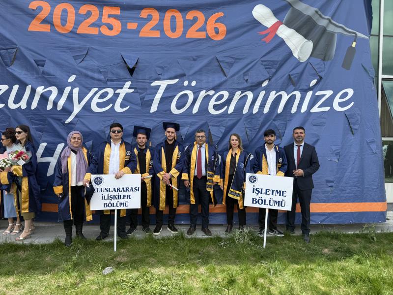 İşletme Bölümümüz Yeni Mezunlarını Gururla Uğurladı! 